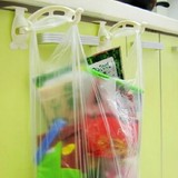 日本KM.576 门后挂钩橱柜垃圾袋挂钩厨房垃圾袋架子可折叠 2个装