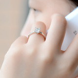 亚洲裸钻50分公主方钻戒钻石女结婚戒指18k金垫形1克拉GIA定制