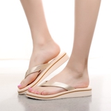 韩版时尚坡跟厚底人字拖鞋女士夏季防滑凉拖鞋休闲沙滩鞋夹脚夹拖