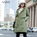 Amii极简2015冬装新款女装保暖女西装领贴皮章中长款羽绒服女外套
