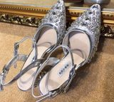 真皮2016夏季新银色水钻中跟女凉鞋 一字扣包头粗跟水晶公主女鞋