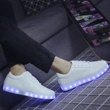 情侣款鬼步舞夜光灯鞋子男女USB充电发光鞋LED网面椰子学生荧光鞋