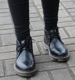 香港代购dr.martens马丁靴1461短靴春款2孔中邦黑色复古疯马靴子