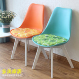 伊姆斯塑料椅子现代时尚休闲餐椅设计师宜家用办公椅简约咖啡椅子