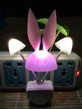 LED小夜灯 床头光控感应灯 宝宝插电节能七彩磨菇兔子灯 批发包邮