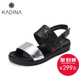 卡迪娜/kadina夏季撞色女鞋亮片魔术贴平跟女凉鞋皮KM50303