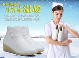 冬季护士鞋白色棉鞋真皮冬天加绒短靴防滑坡跟牛筋底侧拉链女靴