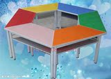 中小学辅导培训学生课桌椅 拼接梯形多边形彩色组合桌 少儿美术桌