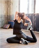 韩国瑜伽服套装春夏女紧身跑步运动衣服跳操短袖健身裤假两件套潮
