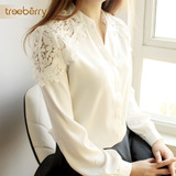 2016年新款女装韩版雪纺衫白色长袖钩花镂空露肩蕾丝衫
