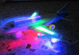 空中巴士超大型飞机带音乐七彩灯光万向轮儿童电动玩具特价促销