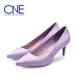 CNE 新款女鞋欧美时尚婚鞋真皮尖头女鞋6M57203中跟单鞋