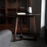 利物因「下午茶」日式黑胡桃木圆餐桌/北欧家具实木餐桌/设计家具