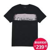 正品代购Calvin Klein男装 CK男式胸口角质细条纹V领纯色短袖T恤