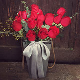 19朵红玫瑰满天星礼盒桶篮福州鲜花速递泉州厦门福清花店同城送花