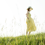 夏复古法式优雅度假丝棉黄色宽肩带中长款吊带裙背带裙波点连衣裙