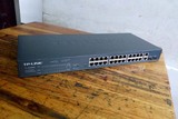 二手 TP-LINK TL-SL2226P 24口企业WEB网管PoE交换机带光纤口