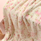 小清新绿色花柄樱花法兰绒毯子夏季空调毯婴儿盖毯小毛毯冬季床单