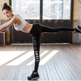 新款韩国速干瑜伽服套装女紧身高弹力运动跑步训练健身裤上衣