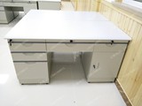 北京铁皮办公桌电脑桌1.2米财务桌1.4米钢制办公桌带抽屉医用桌