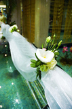 北京婚庆公司 婚礼场地布置 鲜花装饰 婚礼楼梯拉纱鲜花装饰