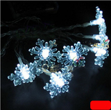 圣诞树节日装饰灯雪花灯串树上的LED电池彩色灯饰品彩灯闪灯串灯
