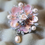 艺术臻品 奢美精致 天然贝母水晶珍珠花朵胸针 高档精品礼物 进口