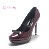 Daphne/达芙妮2015专柜女鞋 超高跟防水台圆头金属装饰浅口PU单鞋