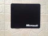 微软 鼠标垫 220X180X1.2mm 黑色 橡胶底+布面 笔记本用活动送礼