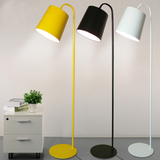 简约现代灯具设计师灯铁艺黄色落地灯卧室客厅创意个性时尚床头灯