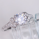 新款1克拉钻石戒指四爪结婚925银镀铂金订婚戒指仿真钻戒女礼物