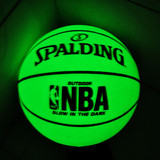 美国代购 Spalding斯伯丁 夜光篮球 NBA 街球 发光  橡胶篮球