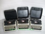老物件老式英文打字机手动机械打字机收藏做影视道具装饰橱窗陈列
