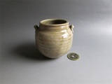 宋代越窑系青釉圆肚双耳小罐，器型漂亮，完整，古瓷，品相如图