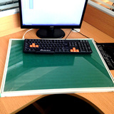 包邮电热板 电热台板垫 办公桌面暖手钢化玻璃电热写字板 发热垫