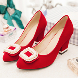 春秋女士婚鞋红色中跟新娘鞋粗跟婚礼鞋甜美伴娘鞋绒面圆头女单