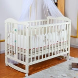 欧式新款实木多功能婴儿摇床 环保童床bb床带滚轮松木婴儿床