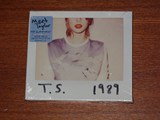 美版 泰勒 斯威夫特 Taylor Swift 2014年 1989 CD 现货送卡片~