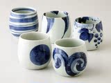 红日代购日本制造青花瓷摇滚烧酒杯5个套装蓝染图案茶杯水杯包邮