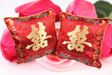 中国风卓凡绸缎刺绣婚庆中式靠垫汽车腰枕/红木沙发靠枕 抱枕套子