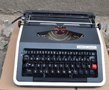 保加利亚产欧米茄1300F英文机械打字机