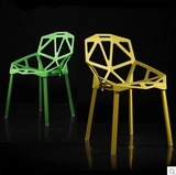 现代简约塑料椅子镂空餐椅 创意休闲靠背椅 欧美时尚几何椅