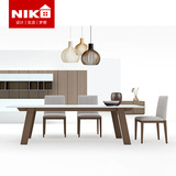 尼克爱家 现代简约实木皮餐桌椅组合一桌四椅1.6米餐桌 北欧风情