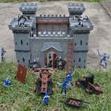 儿童玩具城堡拼装模型战争攻城军事模型古代兵人投石车攻城弩