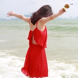吊带性感露背露腰百褶大码波西米亚海边度假短裙沙滩裙连衣裙大红