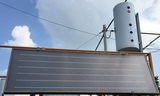 阳台壁挂平板太阳能热水器－阳极氧化膜平板+80升夹套搪瓷水箱