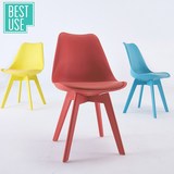 休闲塑料餐椅 现代简约创意伊姆斯椅子彩色书桌椅洽谈桌椅