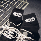 韩版原宿个性眼睛创意女士中筒袜子纯棉卡通可爱情侣袜男士潮短袜