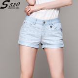 台湾品牌S520夏季浅色牛仔短裤女潮中腰卷边热裤修身显瘦印花靴裤