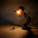 极客库DIY皮克斯实木质创意台灯办公室LED护眼长臂卧室调光床头灯